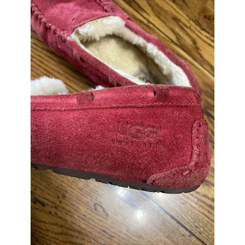 UGG Australia Dakota Moccasins Slippers Big Kids Size 3.5 Red Leather Shoes